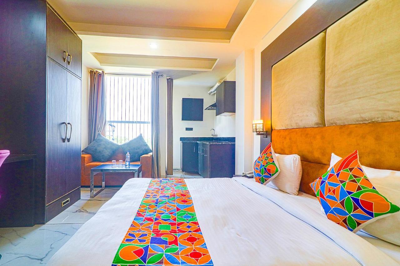 Fabhotel Kiara The Private Suites Gurgaon Eksteriør bilde