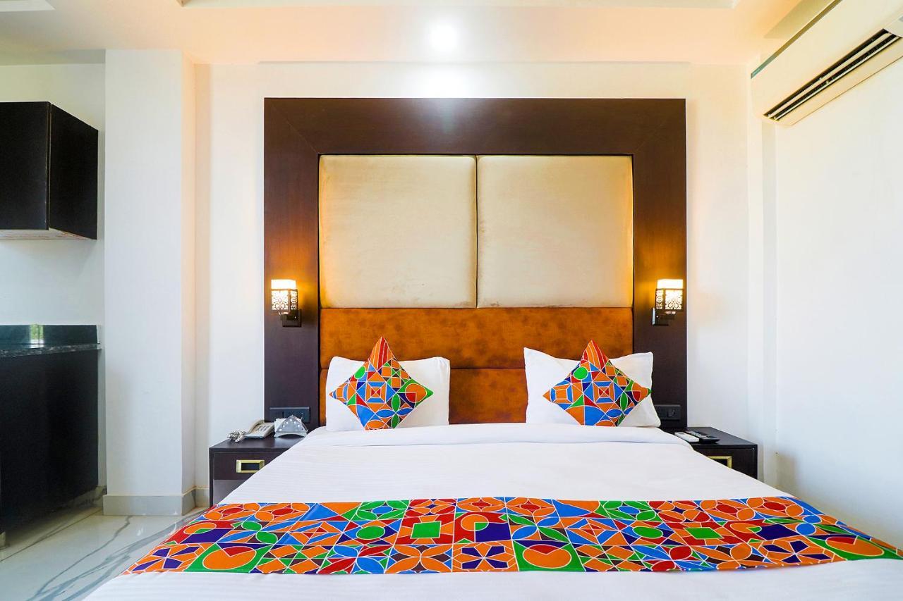 Fabhotel Kiara The Private Suites Gurgaon Eksteriør bilde
