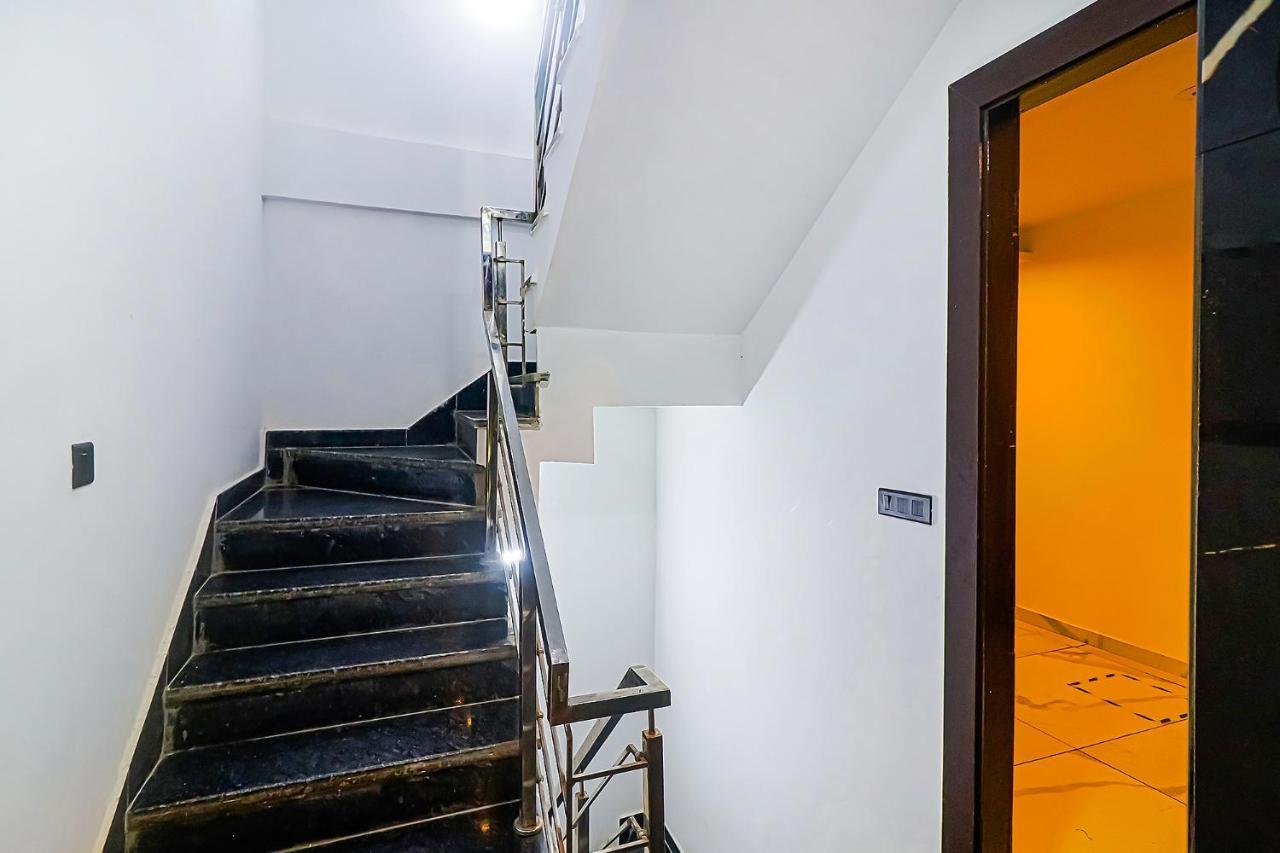 Fabhotel Kiara The Private Suites Gurgaon Eksteriør bilde