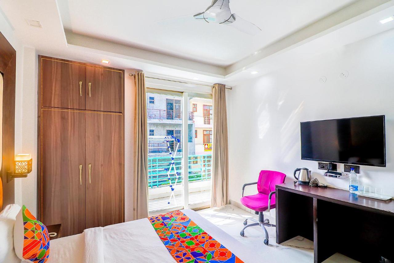 Fabhotel Kiara The Private Suites Gurgaon Eksteriør bilde