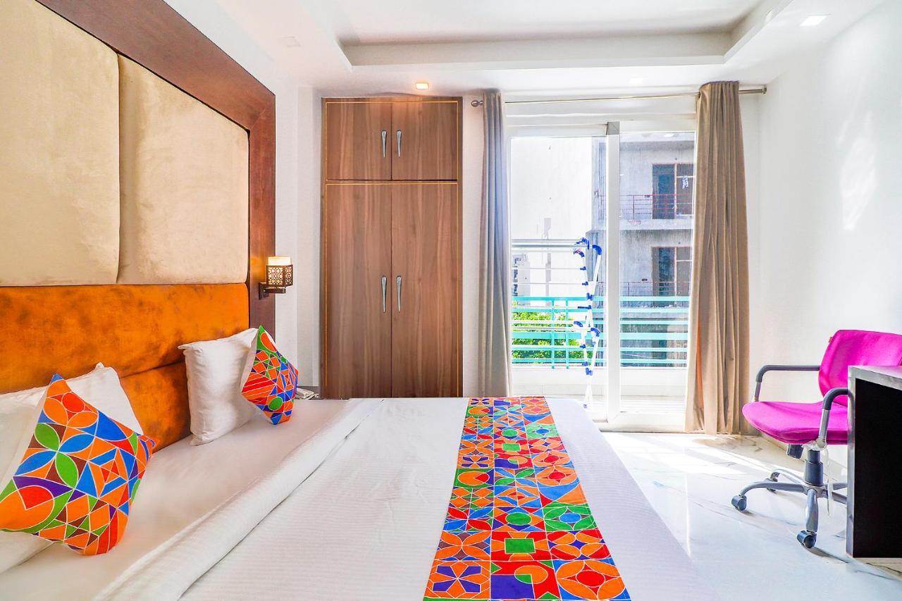 Fabhotel Kiara The Private Suites Gurgaon Eksteriør bilde